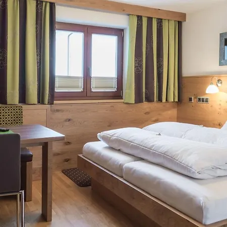 Haus Battisti Guest house